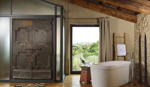 Romantic Suite, Annex Building