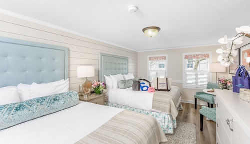 Premium Double Room, 2 Queen Beds, Vineyard View
