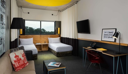 Entertainer View Twin Room