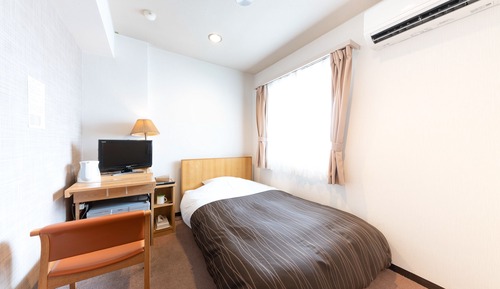 Single Room (Non-Smoking)