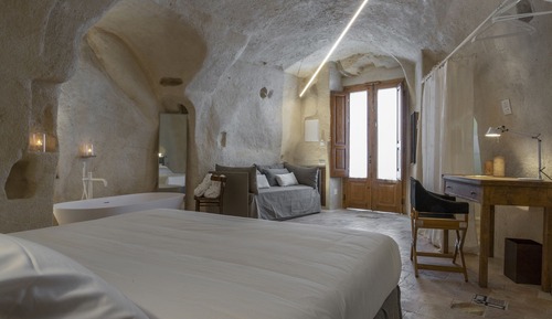 Elite Room