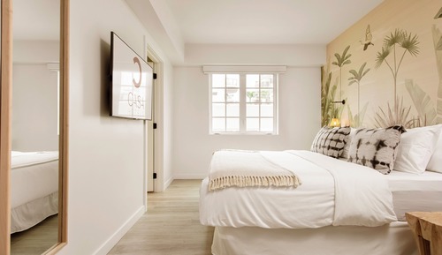 Deluxe Room, 1 King Bed