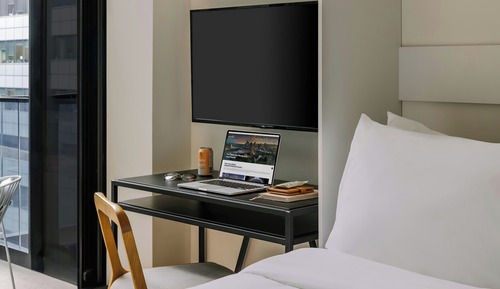 Studio, 1 Queen Bed, Balcony