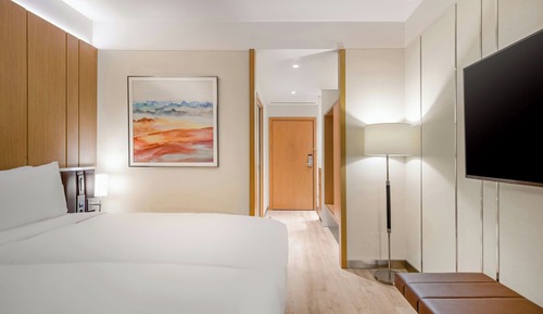 Room, 2 Twin Beds, City View