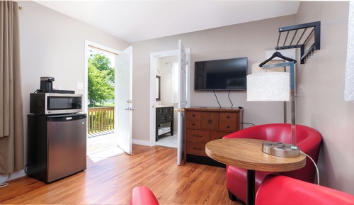 Signature Cabin