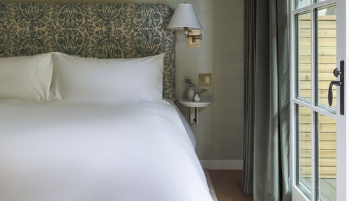 Standard Room, 1 King Bed, Patio, Ground Floor