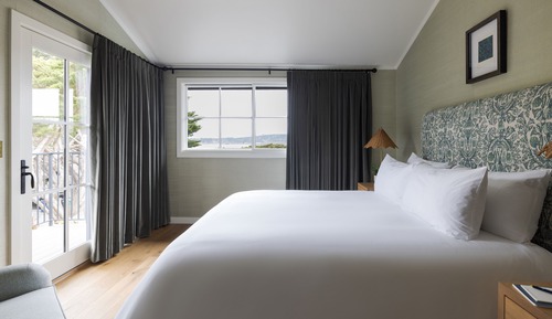 Deluxe Room, 1 King Bed, Balcony, Ocean View