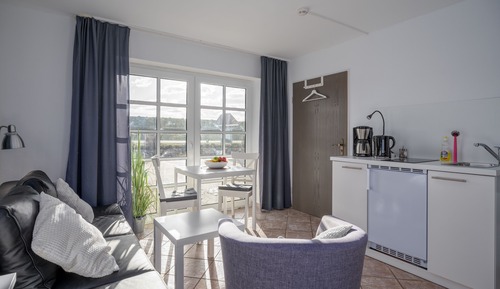 Basic Triple Room