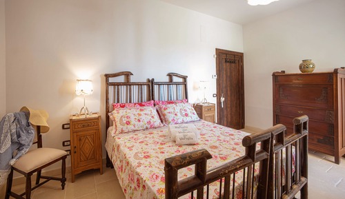 Double Room (C. Tartara)