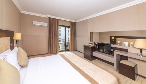 Standard Room, City View