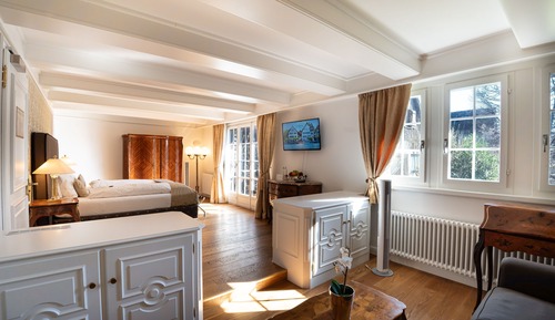 Junior Studio Suite