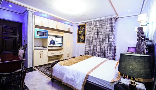 Executive Suite