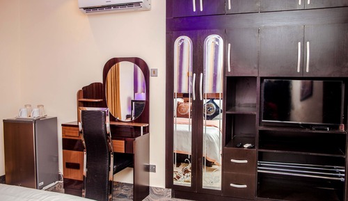 Luxury Studio