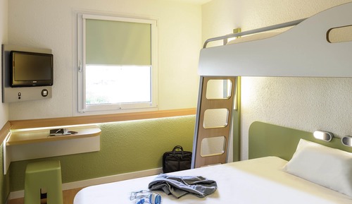Triple Room, Multiple Beds