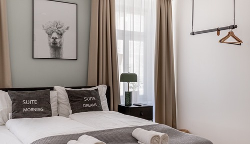 Suite M