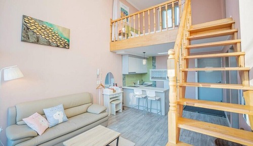 Room (202 duplex spa)