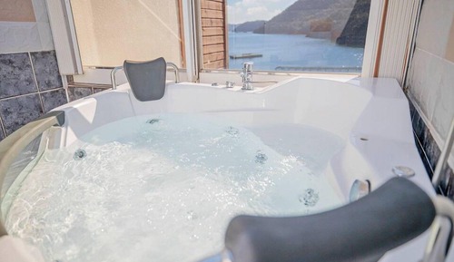 Room (203 duplex spa)