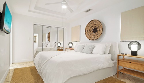 Spacious 1 Bedroom, 1 Bathroom (C3)
