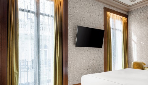 Deluxe Room, 1 King Bed, Non Smoking, City View