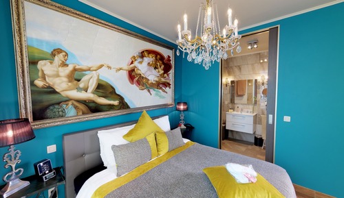 Double Room (Michel Angelo)