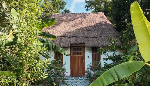 Deluxe Cabin, Bathtub
