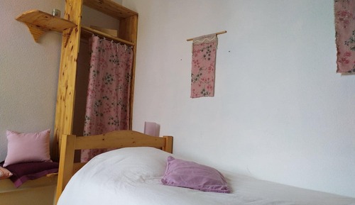 Room (Le Vent Se Lève)