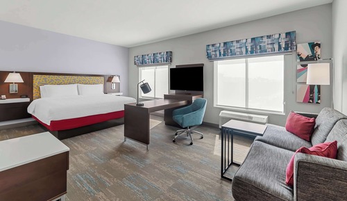 Suite, 1 King Bed, Accessible, Refrigerator & Microwave (Hearing)