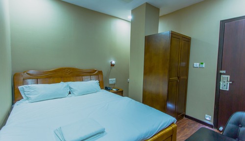 Deluxe King Bed Room