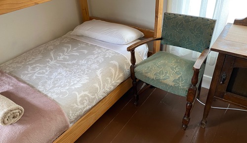 Seacroft Room 8, 1 Twin bed, 1 Twin bunk bed
