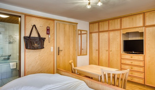 Basic Double Room, Annex Building