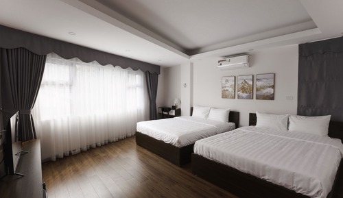 Family Room, 2 Queen Beds, Non Smoking, City View
