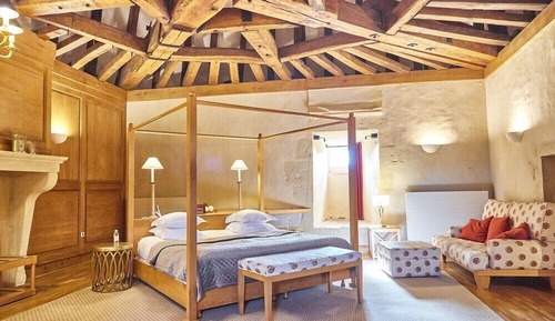 Suite (Castle)