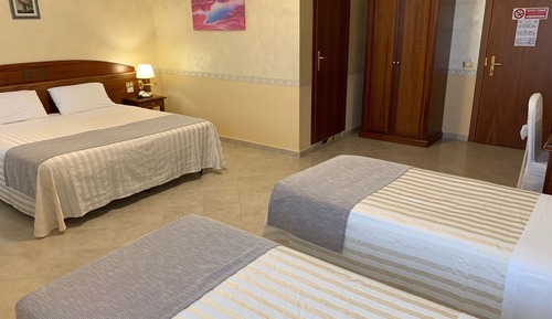 Quad Room