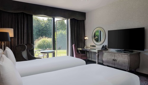 Twin Deluxe Room