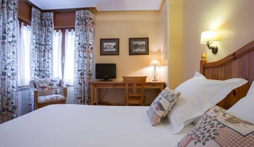 Standard Double or Twin Room, Ensuite