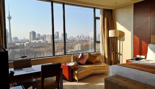 Premium Lakeview Room, Guest room, 1 King, Lake view