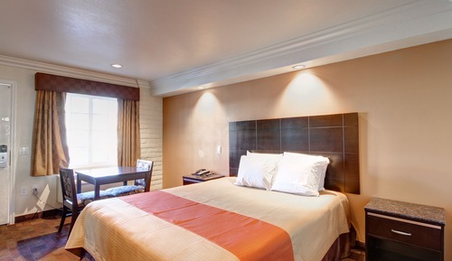Suite, 1 King Bed, Jetted Tub
