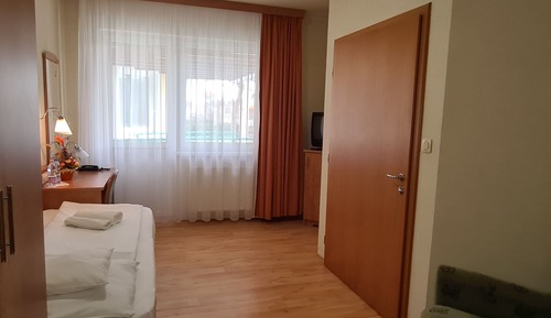 Standard Single Room