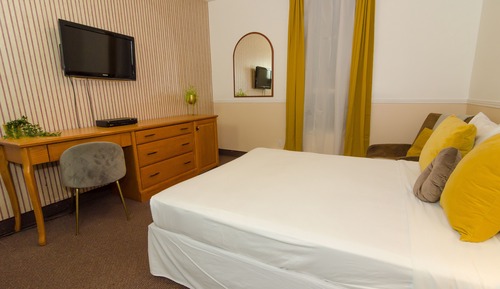 Elite Room, 1 Queen Bed