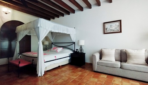 Deluxe Room, 1 King Bed
