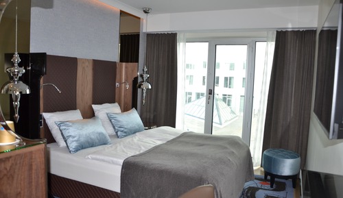 Standard double room with a double bed or twin beds