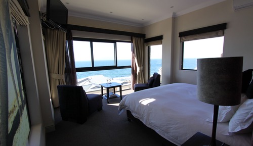 Luxury Suite
