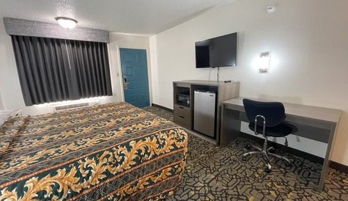 Standard Room, 1 King Bed, Non Smoking