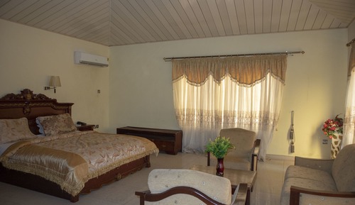 Executive Suite