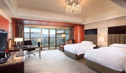 Premier Twin Beds Room