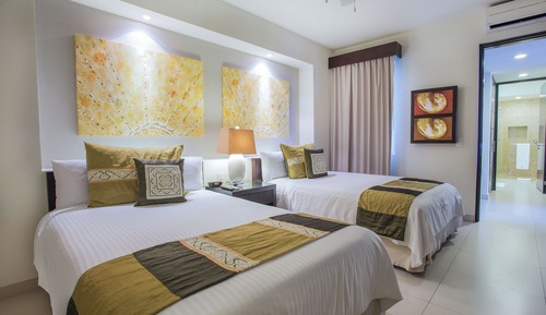 Room, Multiple Beds, Balcony