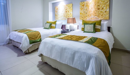 Room, Multiple Beds, Private Pool (Balcony)