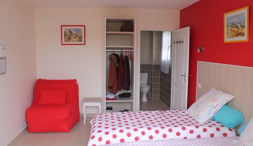 Twin Room (Cadillac)