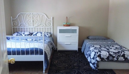 Classic Triple Room (1 Queen Bed and 1 Twin Bed)