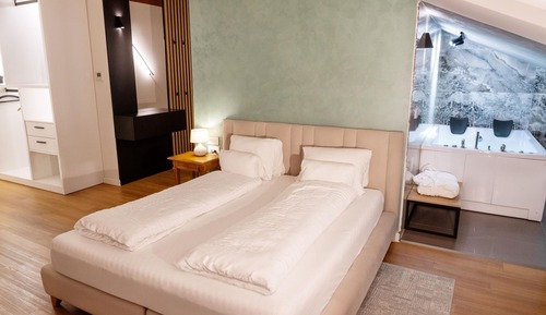 Signature Studio Suite